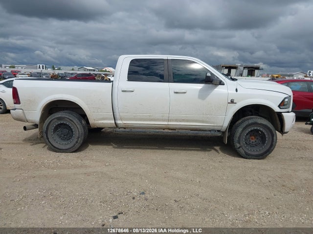 RAM 3500 Laramie 2018 3C63R3EL0JG199952 Image 14