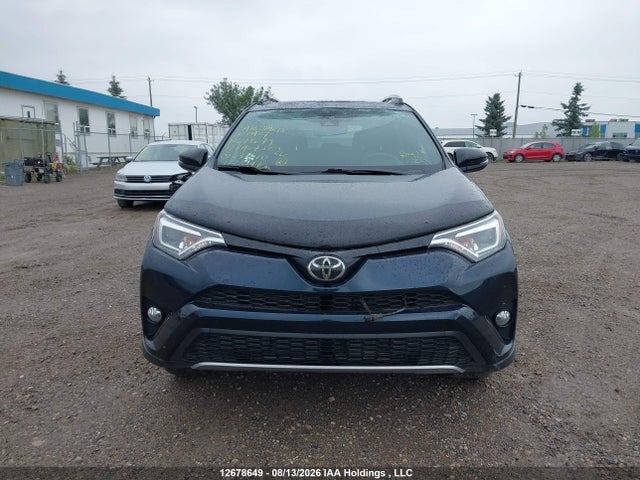 12678649 :رقم المزاد ، 2T3JFREV7HW637910 vin ، 2017 Toyota Rav4 Se مزاد بيع