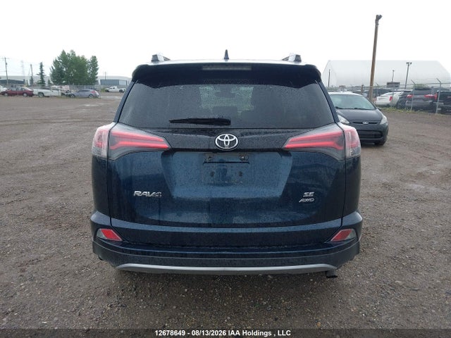 12678649 :رقم المزاد ، 2T3JFREV7HW637910 vin ، 2017 Toyota Rav4 Se مزاد بيع