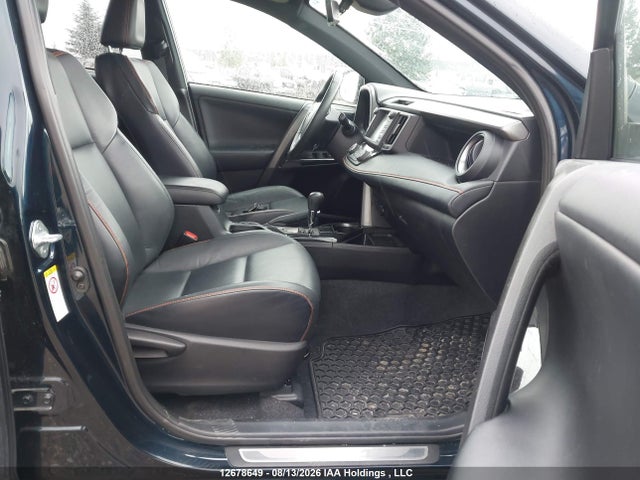 12678649 :رقم المزاد ، 2T3JFREV7HW637910 vin ، 2017 Toyota Rav4 Se مزاد بيع