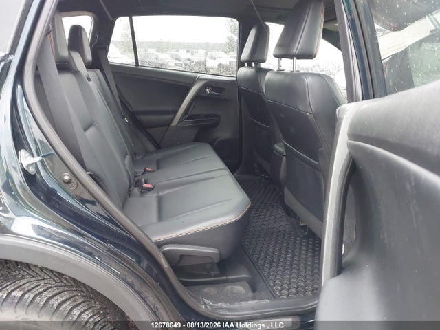 12678649 :رقم المزاد ، 2T3JFREV7HW637910 vin ، 2017 Toyota Rav4 Se مزاد بيع