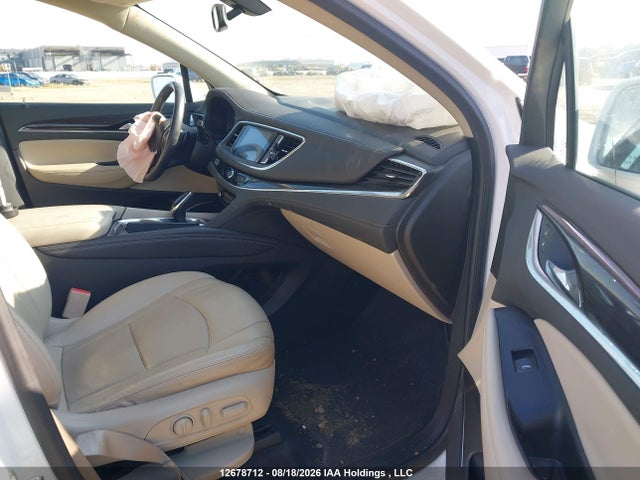 Buick Enclave Essence 2018 5GAEVAKWXJJ124210 Image 5