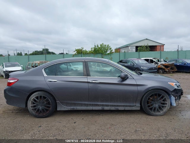 Продажа на аукционе авто 2016 Honda Accord Sport, vin: 1HGCR2F5XGA806127, номер лота: 12678722