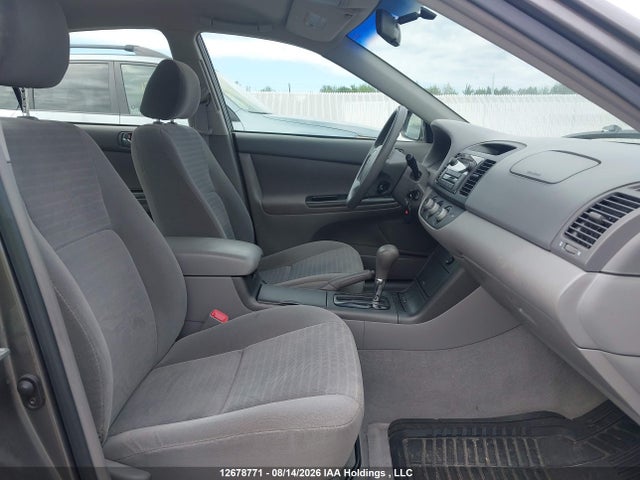 2005 Toyota Camry მანქანა იყიდება აუქციონზე, vin: 4T1BE32K45U972268, აუქციონის ნომერი: 12678771