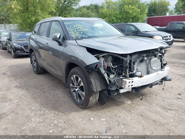 Toyota Highlander Xle Awd 2026 5TDKDRBH5TS597894 головне зображення