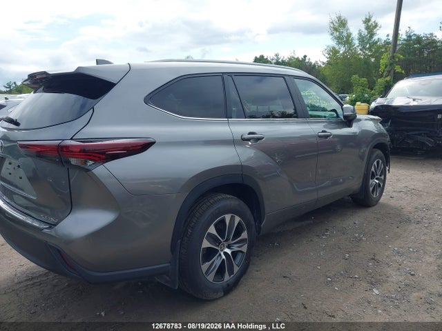 5TDKDRBH5TS597894 Toyota Highlander Xle Awd