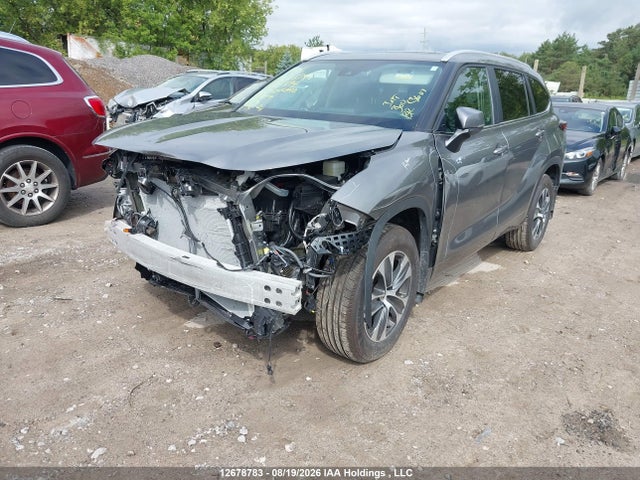 5TDKDRBH5TS597894 Toyota Highlander Xle Awd