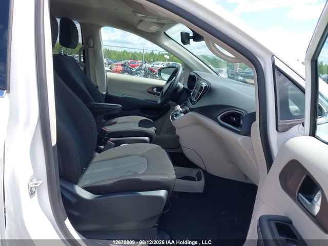 Chrysler Grand Caravan Sxt 2024 2C4RC1ZG4RR146716 Image 5