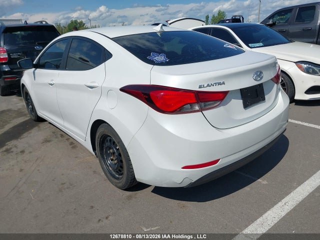 Hyundai ELANTRA GL 2015 5NPDH4AE1FH647174 Image 3