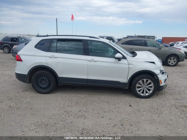 3VV1B7AX1JM214806 Volkswagen TIGUAN S