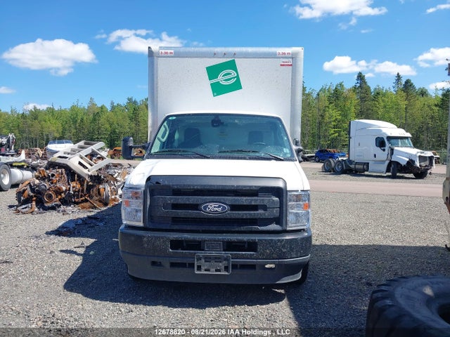 2026 Ford Econoline E450 Super Duty Cutaway Van მანქანა იყიდება აუქციონზე, vin: 1FDWE4FNXTDD14771, აუქციონის ნომერი: 12678820