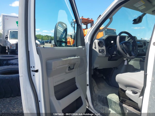2026 Ford Econoline E450 Super Duty Cutaway Van მანქანა იყიდება აუქციონზე, vin: 1FDWE4FNXTDD14771, აუქციონის ნომერი: 12678820