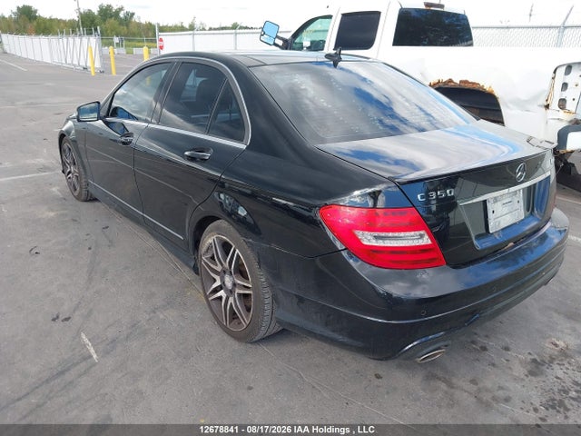 2014 Mercedes-benz C 350 4matic მანქანა იყიდება აუქციონზე, vin: WDDGF8JB9EG176075, აუქციონის ნომერი: 12678841