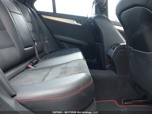 2014 Mercedes-benz C 350 4matic მანქანა იყიდება აუქციონზე, vin: WDDGF8JB9EG176075, აუქციონის ნომერი: 12678841