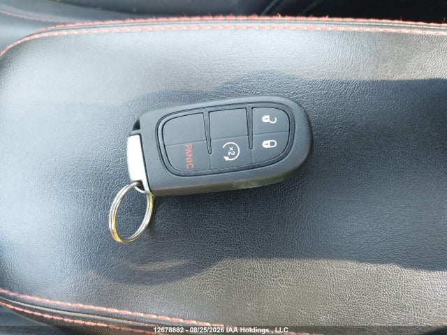 12678882 :رقم المزاد ، 1C4PJMBXXMD186075 vin ، 2021 Jeep Cherokee Trailhawk مزاد بيع