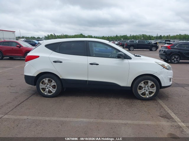Продажа на аукционе авто 2015 Hyundai Tucson Gl, vin: KM8JTCAF4FU952139, номер лота: 12678896