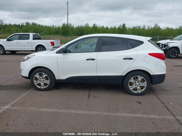 Продажа на аукционе авто 2015 Hyundai Tucson Gl, vin: KM8JTCAF4FU952139, номер лота: 12678896
