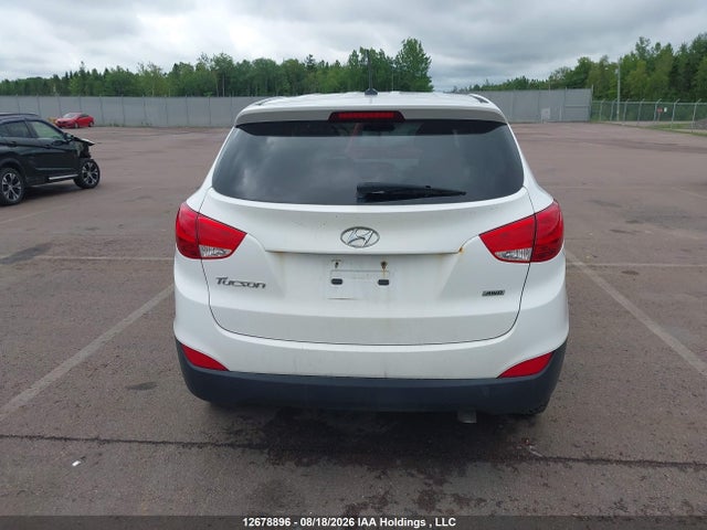 Продажа на аукционе авто 2015 Hyundai Tucson Gl, vin: KM8JTCAF4FU952139, номер лота: 12678896