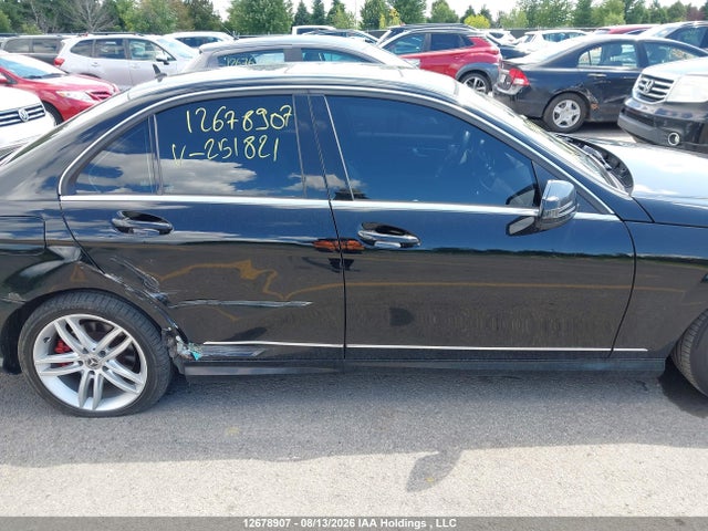 WDDGF8ABXEG251821 Mercedes-Benz C 300 4matic