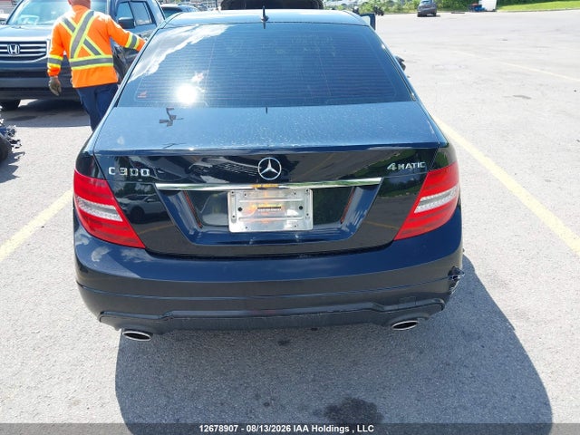 WDDGF8ABXEG251821 Mercedes-Benz C 300 4matic
