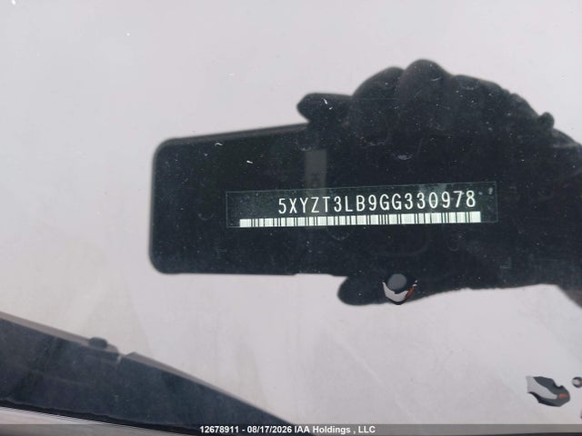 Продажа на аукционе авто 2016 Hyundai Santa Fe Sport 2.4 Base, vin: 5XYZT3LB9GG330978, номер лота: 12678911