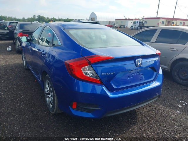 Honda Civic Lx 2018 2HGFC2F59JH013361 Image 3