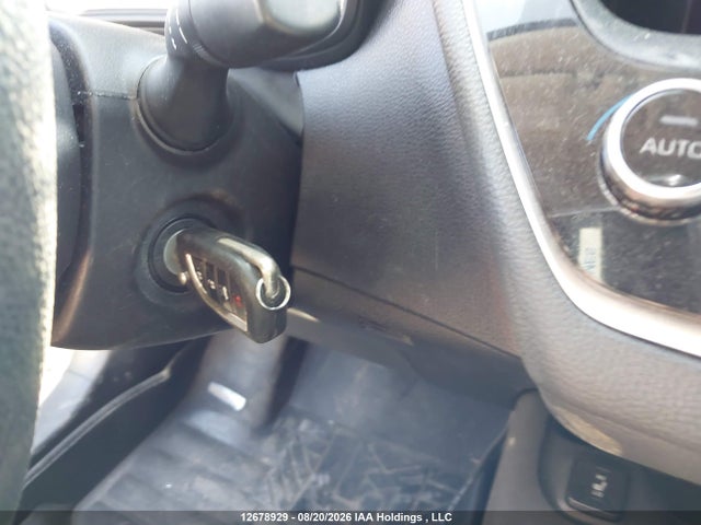 12678929 :رقم المزاد ، 5YFBPMBE8MP214900 vin ، 2021 Toyota Corolla Le مزاد بيع