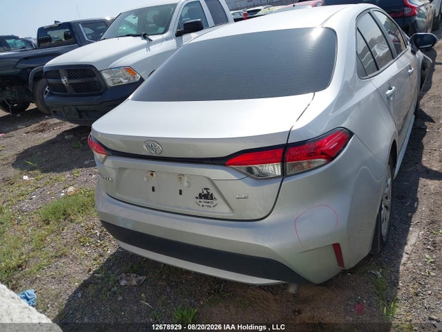 12678929 :رقم المزاد ، 5YFBPMBE8MP214900 vin ، 2021 Toyota Corolla Le مزاد بيع