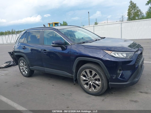 2021 Toyota Rav4 Xle მანქანა იყიდება აუქციონზე, vin: 2T3R1RFVXMW195764, აუქციონის ნომერი: 12678936