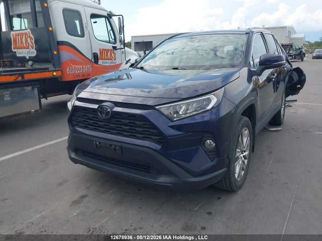 2021 Toyota Rav4 Xle მანქანა იყიდება აუქციონზე, vin: 2T3R1RFVXMW195764, აუქციონის ნომერი: 12678936