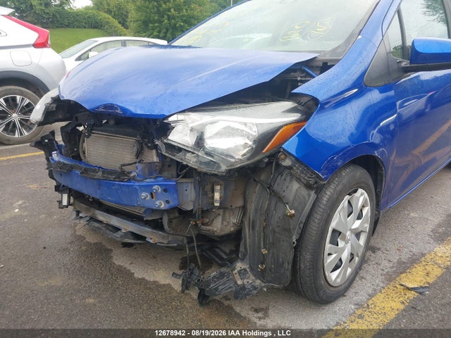 VNKKTUD3XJA100170 Toyota YARIS LE