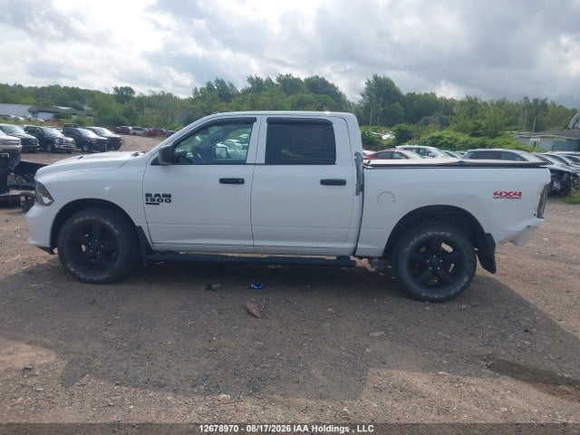 3C6RR7KG5NG374727 RAM 1500 Classic Tradesman