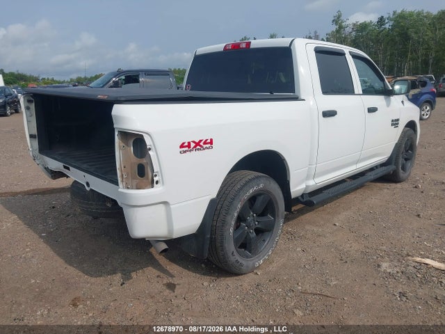 3C6RR7KG5NG374727 RAM 1500 Classic Tradesman