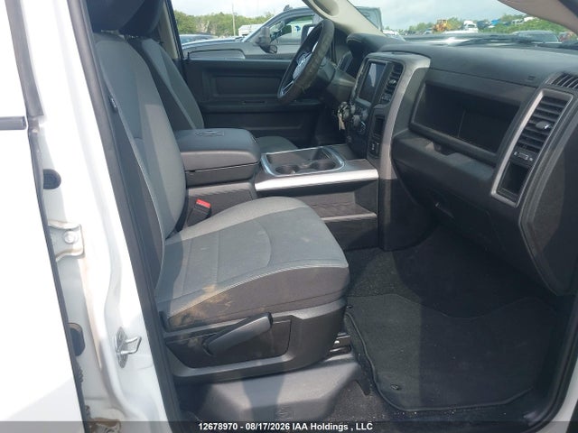 3C6RR7KG5NG374727 RAM 1500 Classic Tradesman