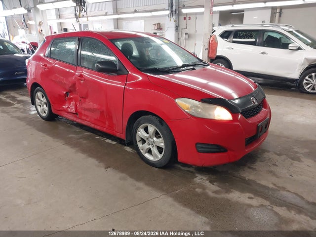 12678989 :رقم المزاد ، 2T1KU4EE3BC647624 vin ، 2011 Toyota Matrix مزاد بيع
