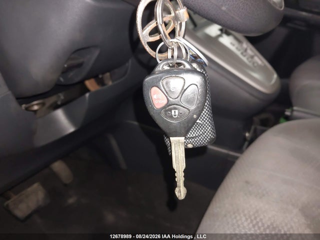 12678989 :رقم المزاد ، 2T1KU4EE3BC647624 vin ، 2011 Toyota Matrix مزاد بيع