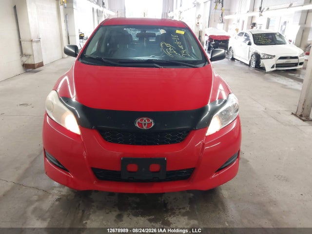 12678989 :رقم المزاد ، 2T1KU4EE3BC647624 vin ، 2011 Toyota Matrix مزاد بيع