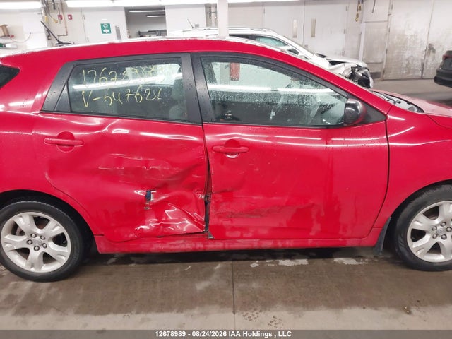 12678989 :رقم المزاد ، 2T1KU4EE3BC647624 vin ، 2011 Toyota Matrix مزاد بيع