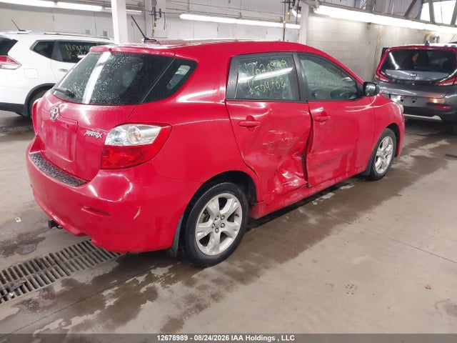 12678989 :رقم المزاد ، 2T1KU4EE3BC647624 vin ، 2011 Toyota Matrix مزاد بيع