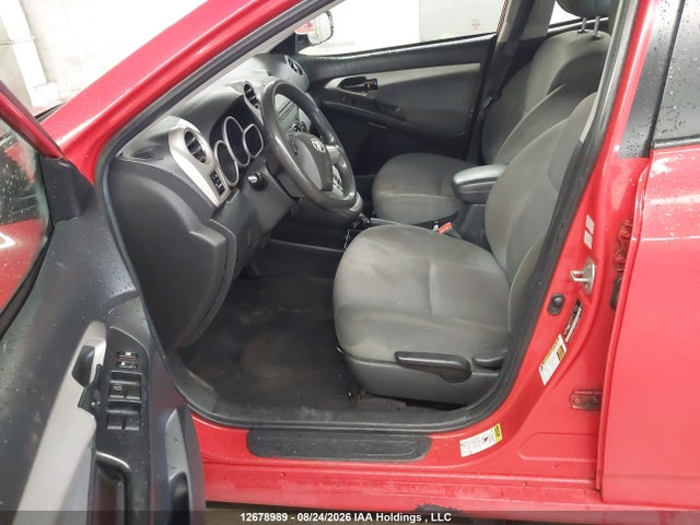 12678989 :رقم المزاد ، 2T1KU4EE3BC647624 vin ، 2011 Toyota Matrix مزاد بيع