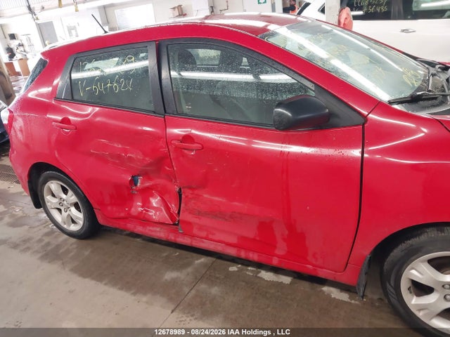 12678989 :رقم المزاد ، 2T1KU4EE3BC647624 vin ، 2011 Toyota Matrix مزاد بيع