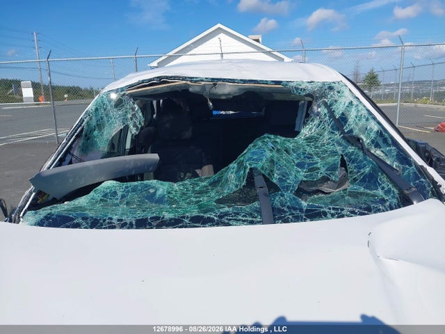 2GNAXUEV8K6175321 Chevrolet EQUINOX LT