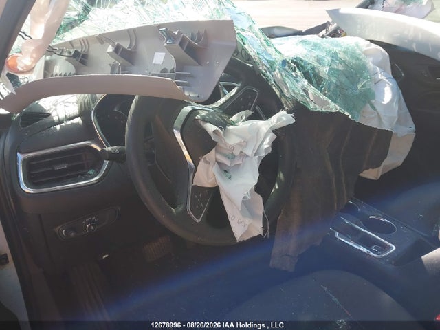 2GNAXUEV8K6175321 Chevrolet EQUINOX LT