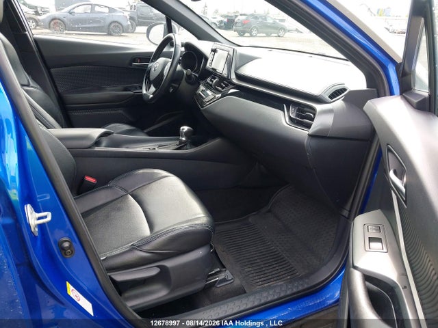 NMTKHMBX7JR042665 Toyota C-HR XLE