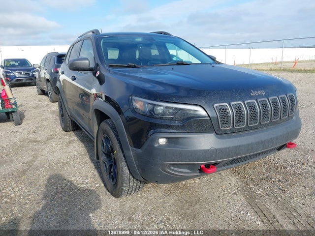 1C4PJMBN1KD372082 Jeep Cherokee Trailhawk
