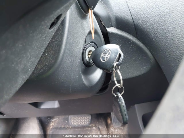 2010 Toyota Yaris მანქანა იყიდება აუქციონზე, vin: JTDBT4K34A1383449, აუქციონის ნომერი: 12679023