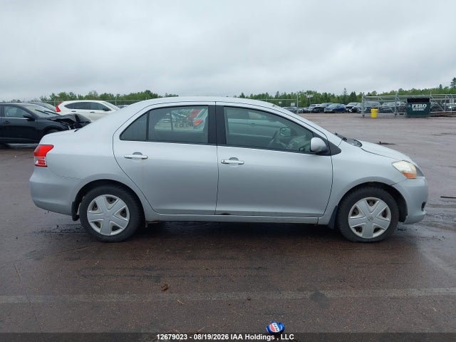 2010 Toyota Yaris მანქანა იყიდება აუქციონზე, vin: JTDBT4K34A1383449, აუქციონის ნომერი: 12679023