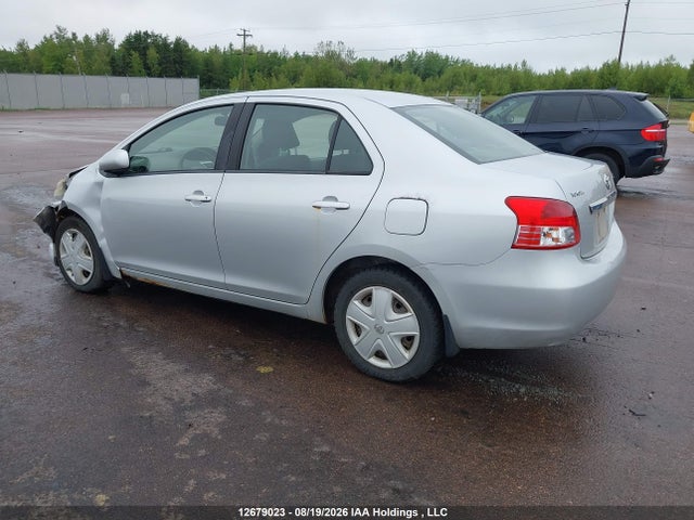 2010 Toyota Yaris მანქანა იყიდება აუქციონზე, vin: JTDBT4K34A1383449, აუქციონის ნომერი: 12679023