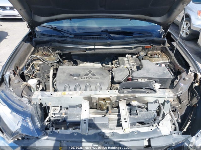Mitsubishi Outlander Es 2018 JA4AZ2A33JZ603627 Image 10
