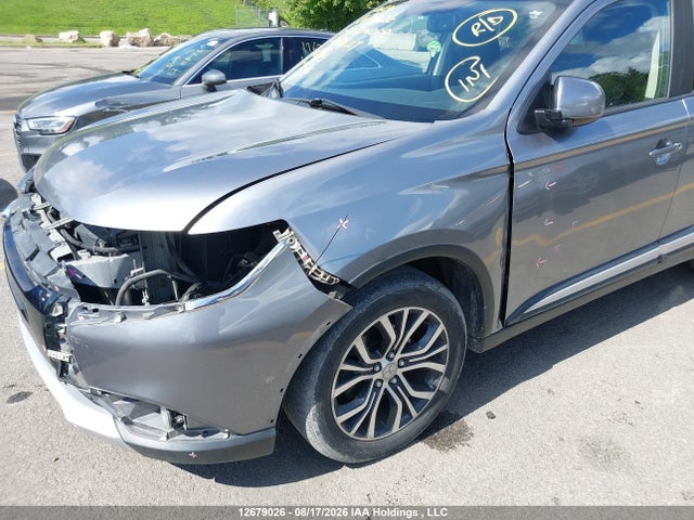 Mitsubishi Outlander Es 2018 JA4AZ2A33JZ603627 Image 22